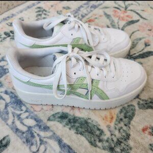 Asics White and Green Women's Japan S Platform Sneaker size 7.5
